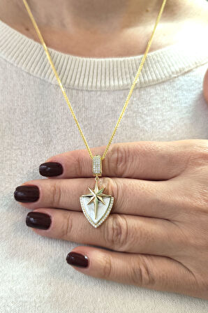 Şövalye Altın Beyaz Mineli Unisex Kolye