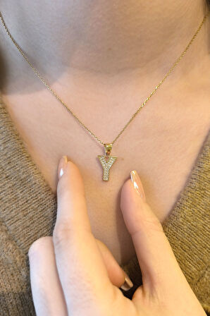 Minimal Altın Taşlı Y Harfi Kolye