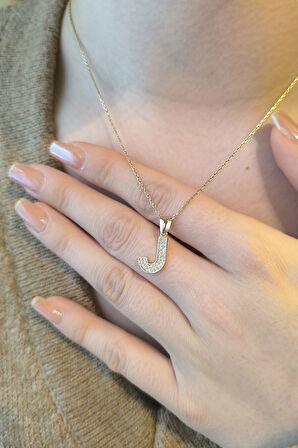 Minimal Altın Taşlı J Harfi Kolye