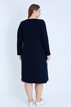 Lacivert Çizgi Desenli Uzun Kollu Cepli Kadın Büyük Beden Jakarlı Elbise