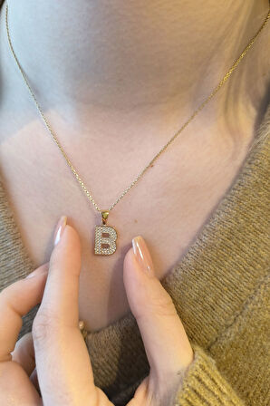 Minimal Altın Taşlı B Harfi Kolye