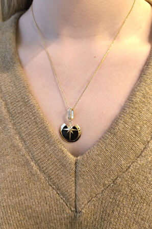 Yuvarlak Siyah Mineli Yıldız Altın Kolye