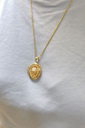 Oval Altın Aslan Model Madalyon Kolye