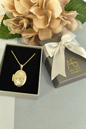 Oval Altın Aslan Model Madalyon Kolye