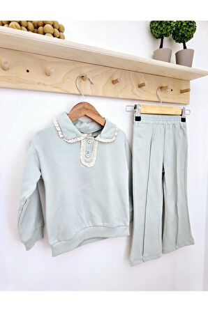 Dantel Yakalı Kız Takım