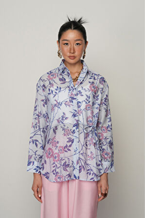 KADIN YANDAN BAĞLAMA DETAYLI MOR-MAVİ ÇİÇEKLİ GÖMLEK