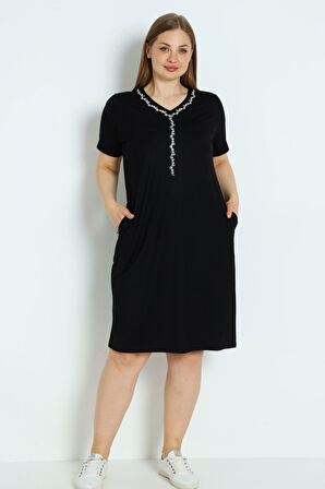 Kadın Büyük Beden Siyah Kısa Kollu Cepli Taş Detaylı Likralı Elbise