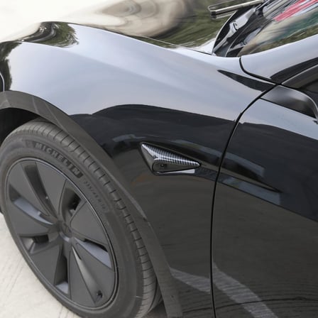 Tesla Model Y Uyumlu Parlak Karbon Fiber Görünümlü Yan Kamera (Sinyal) Kaplama Seti HW4