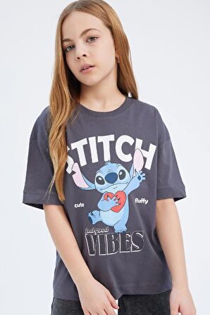 DeFacto Kız Çocuk Disney Lilo & Stitch Oversize Geniş Kalıp Bisiklet Yaka Kısa Kollu Tişört E0481A825SPAR148