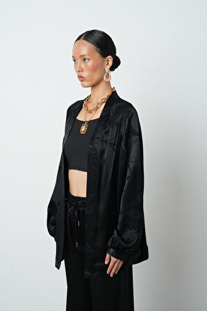 Kadın Siyah Yaprak Ve Çiçek Desenli Oversize Tesettür Kimono