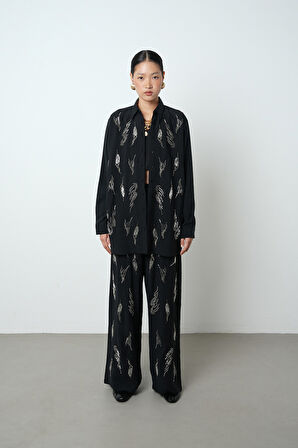 Kadın Önü Taş İşlemeli Düz Renk Oversize Gömlek