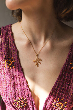 Coral Kolye Gold