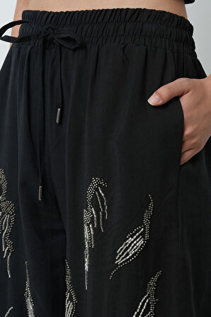 Kadın Önü Taş İşlemeli Düz Renk Beli Lastikli Bol Paça Pantolon