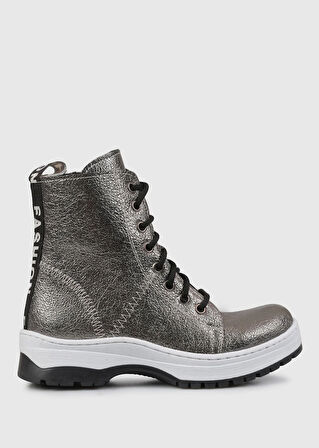 Platin Kız Çocuk Bot