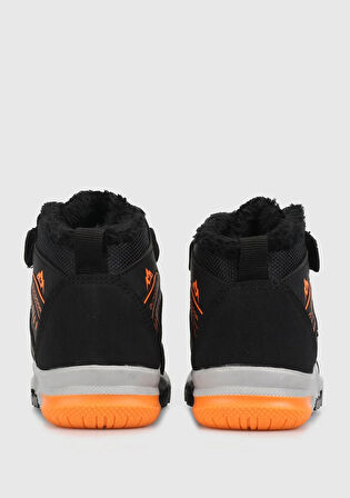 Siyah Erkek Çocuk Bot