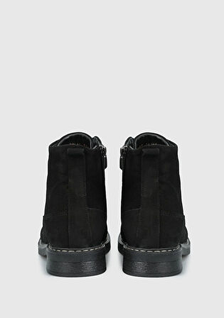 Siyah Deri Kadın Bot