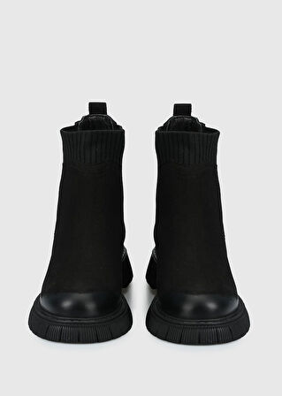 Siyah Deri Kadın Bot