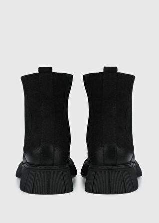 Siyah Deri Kadın Bot