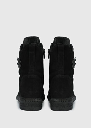 Siyah Deri Kadın Bot