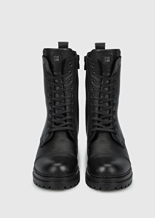 Siyah Deri Kadın Bot