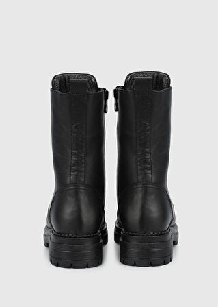 Siyah Deri Kadın Bot