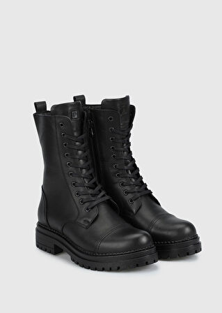 Siyah Deri Kadın Bot