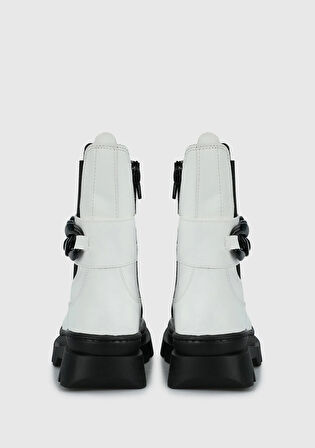 Beyaz-Siyah Kız Çocuk Bot