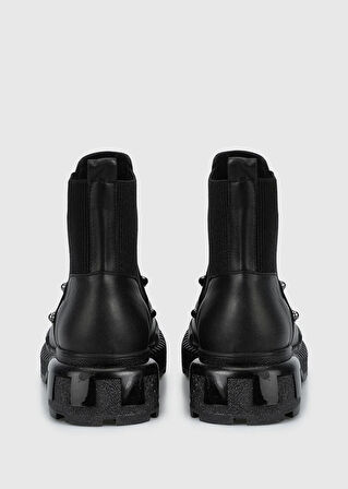 Siyah Deri Kadın Bot