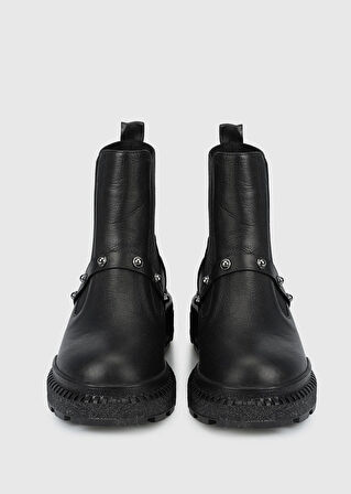 Siyah Deri Kadın Bot