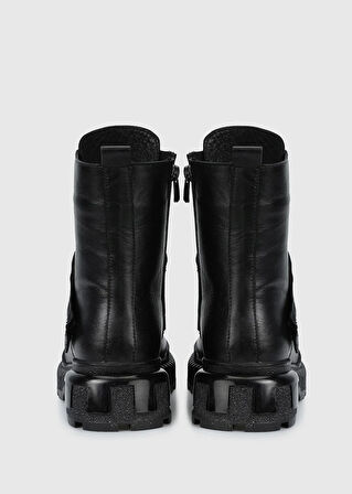 Siyah Deri Kadın Bot