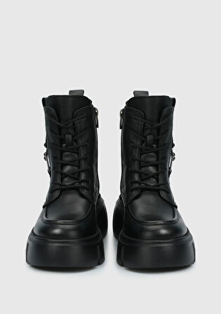 Siyah Deri Kadın Bot