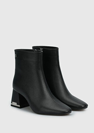 Siyah Kadın Bot