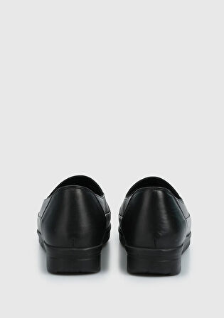 Siyah Deri Kadın Ayakkabı