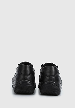 Siyah Deri Kadın Ayakkabı