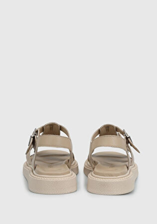 Bej Deri Kadın Düz Sandalet