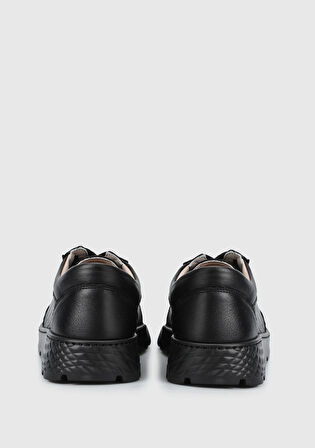 Siyah Deri Kadın Ayakkabı