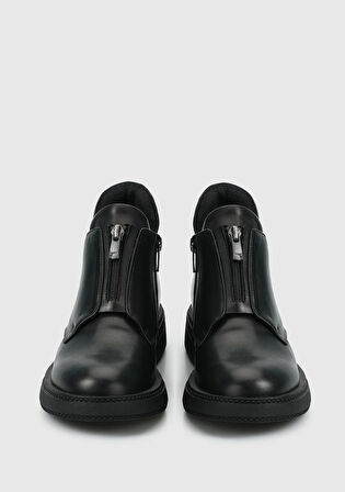 Siyah Deri Kadın Bot