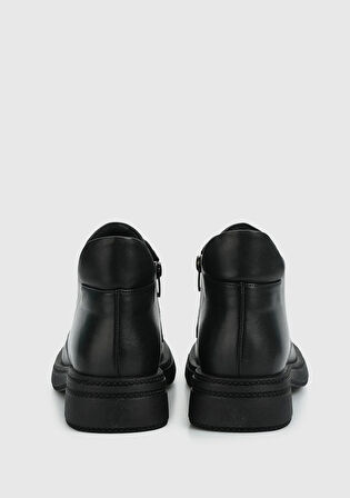 Siyah Deri Kadın Bot