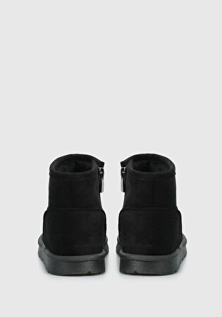 Siyah Kız Çocuk Bot