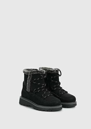 Siyah Kız Çocuk Bot