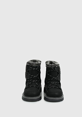 Siyah Kız Çocuk Bot