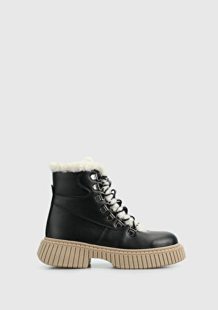 Siyah Kız Çocuk Bot