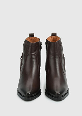 Kahve Deri Kadın Bot