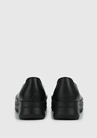 Siyah Deri Kadın Ayakkabı