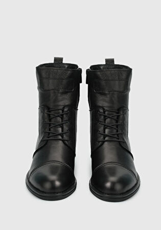 Siyah Deri Kadın Bot