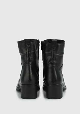 Siyah Deri Kadın Bot