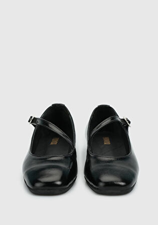 Siyah Deri Kadın Ayakkabı