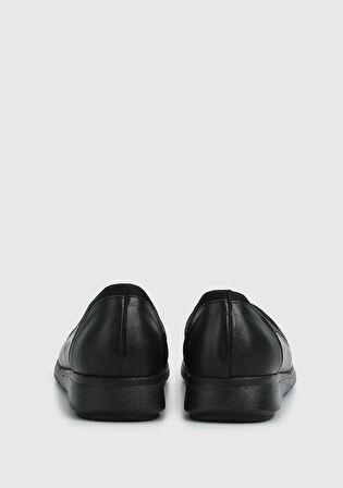 Siyah Deri Kadın Ayakkabı