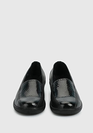 Siyah Deri Kadın Ayakkabı