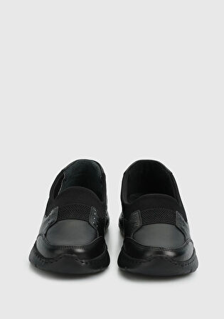 Siyah Deri Kadın Ayakkabı